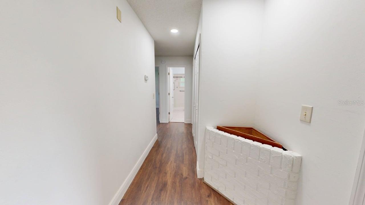 DELTONA LAKES UNIT 02 - Residential Lease