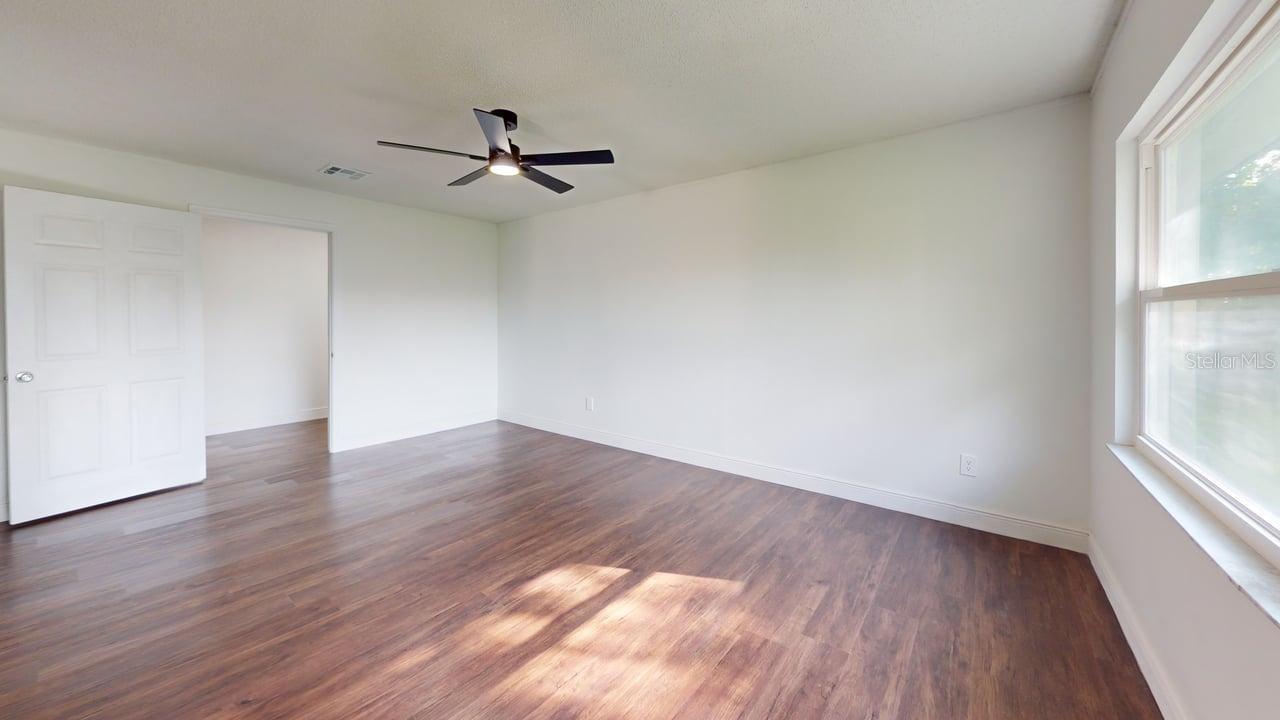 DELTONA LAKES UNIT 02 - Residential Lease