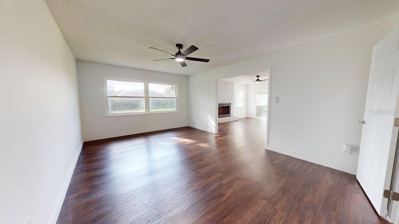 DELTONA LAKES UNIT 02 - Residential Lease