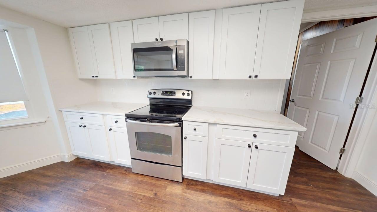 DELTONA LAKES UNIT 02 - Residential Lease