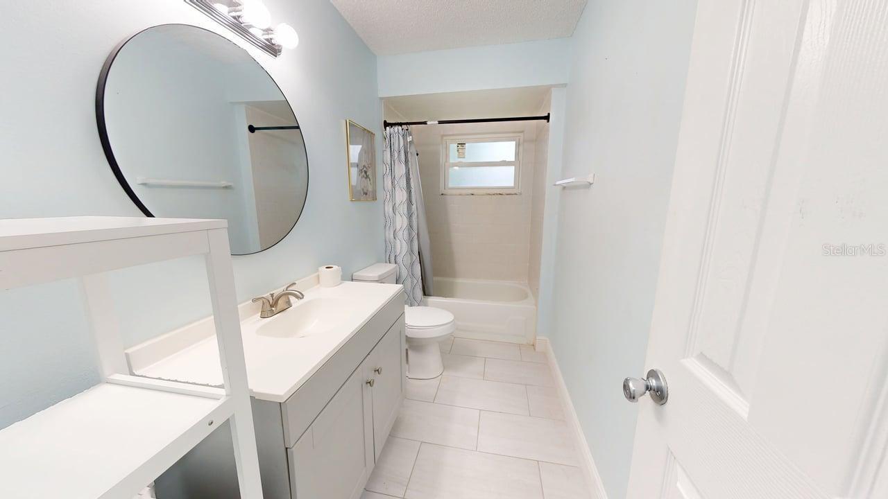 DELTONA LAKES UNIT 02 - Residential Lease
