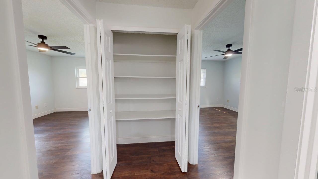 DELTONA LAKES UNIT 02 - Residential Lease