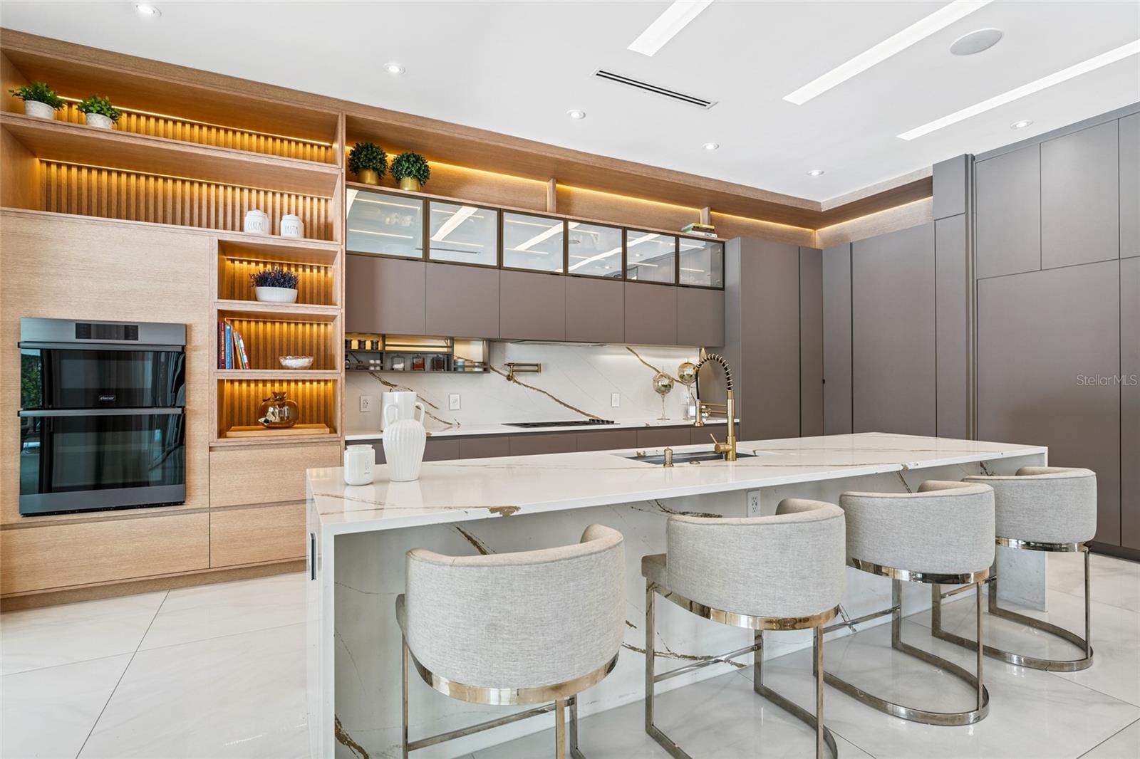 10244 KENSINGTON SHORE DRIVE