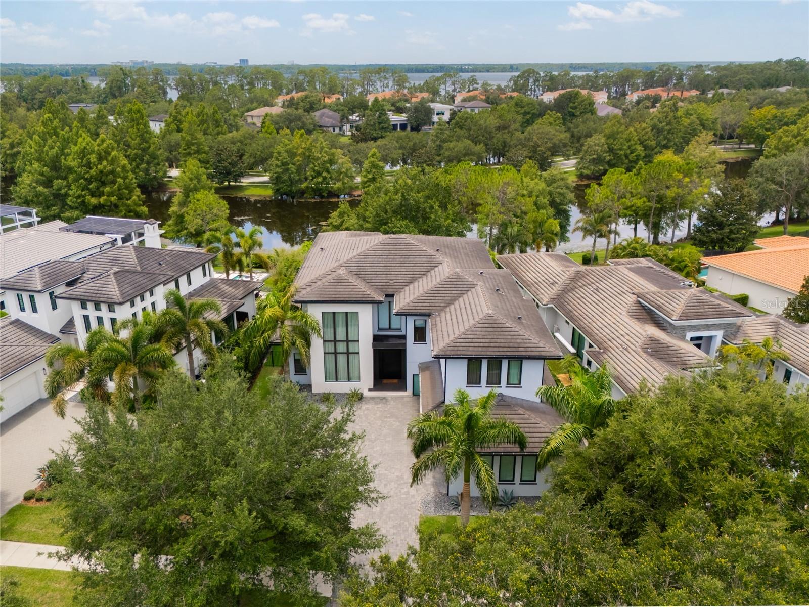 10244 KENSINGTON SHORE DRIVE