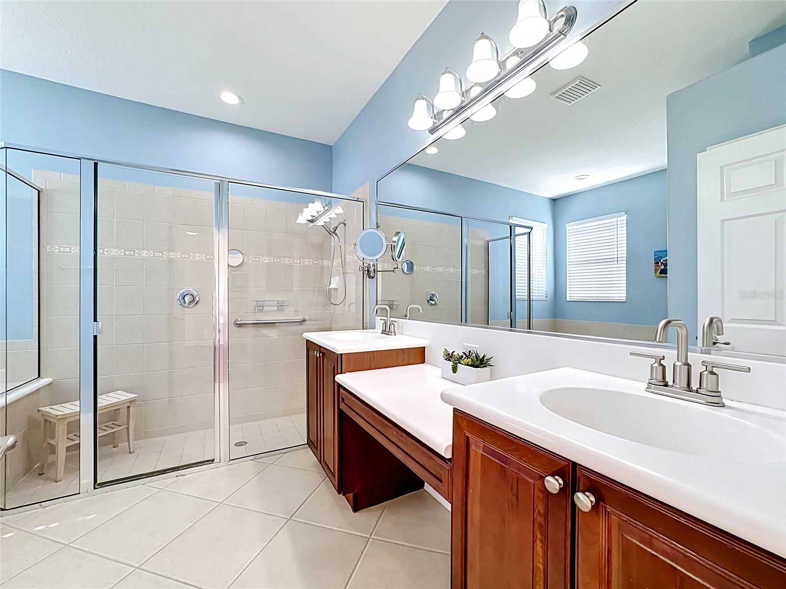 STONEYBROOK AT VENICE - Residential