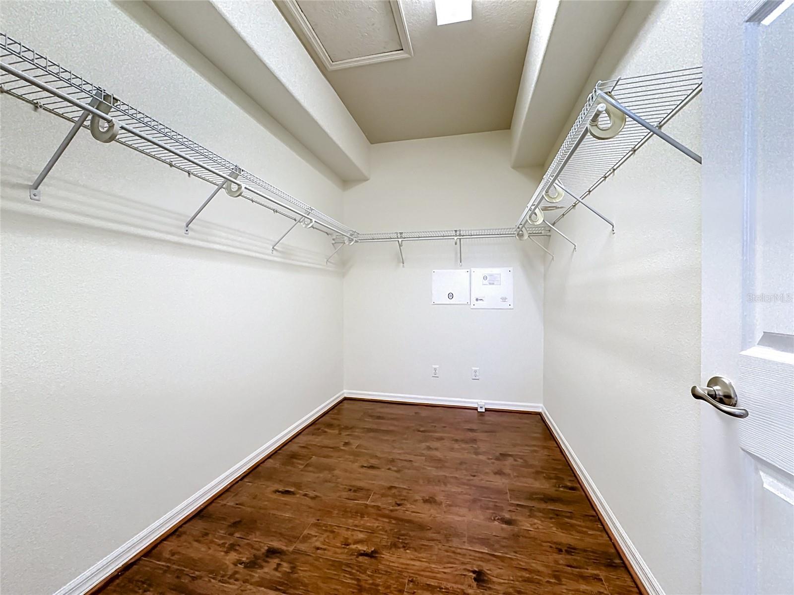 STONEYBROOK AT VENICE - Residential