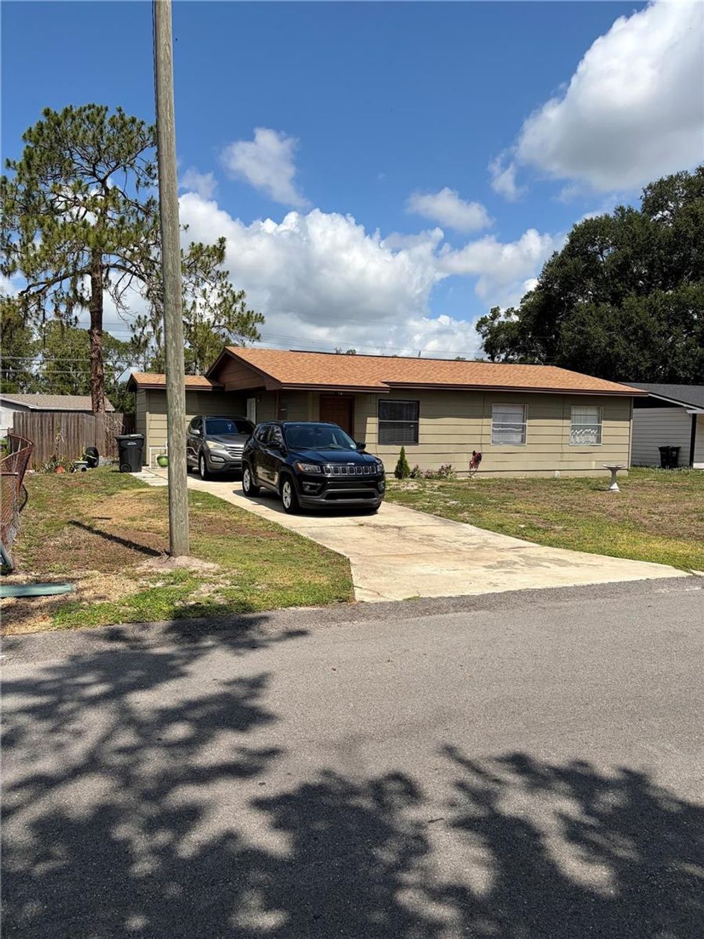 Photo of 1106 Milner Drive W, Lakeland, FL 33810 (MLS # P4938661)