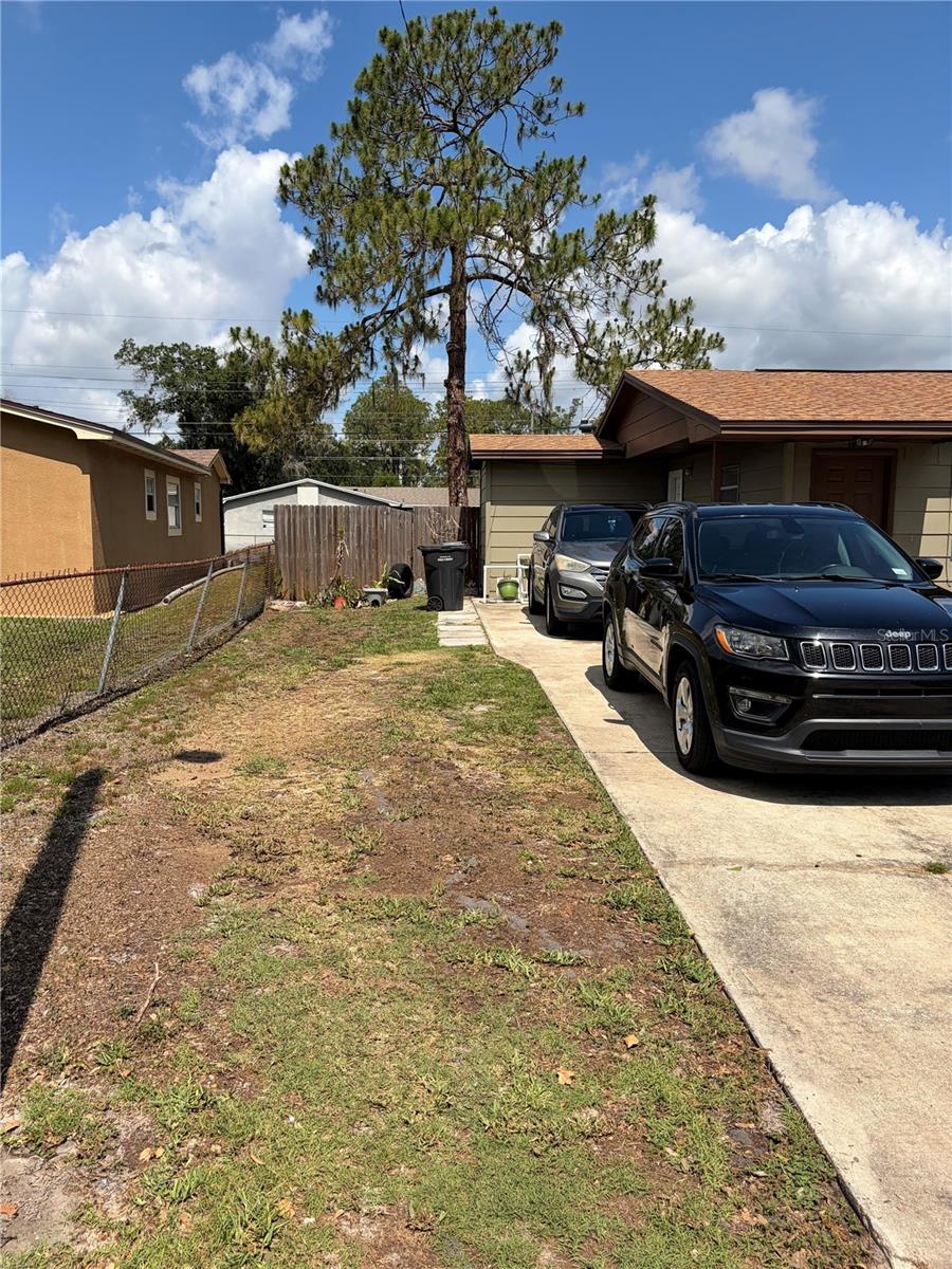 1106 MILNER DRIVE W
