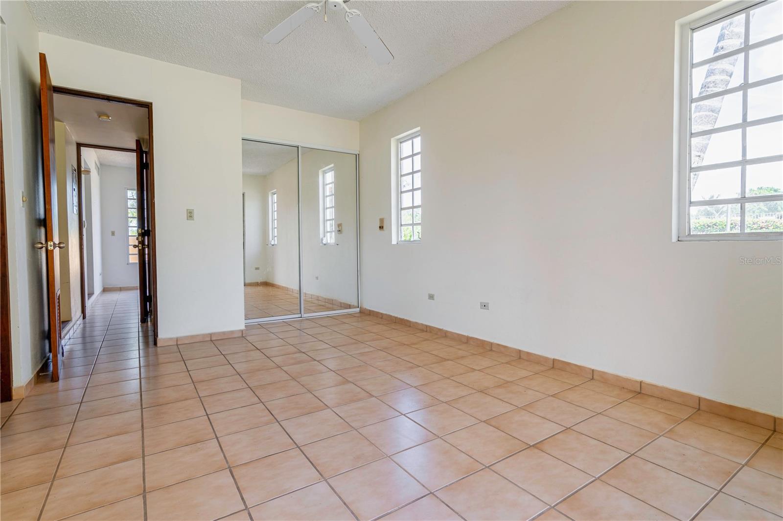 150 CANDELERO RD 892