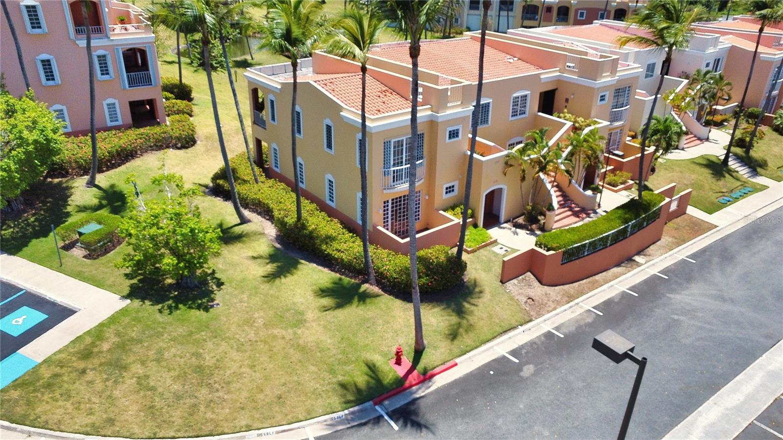 150 CANDELERO RD 892