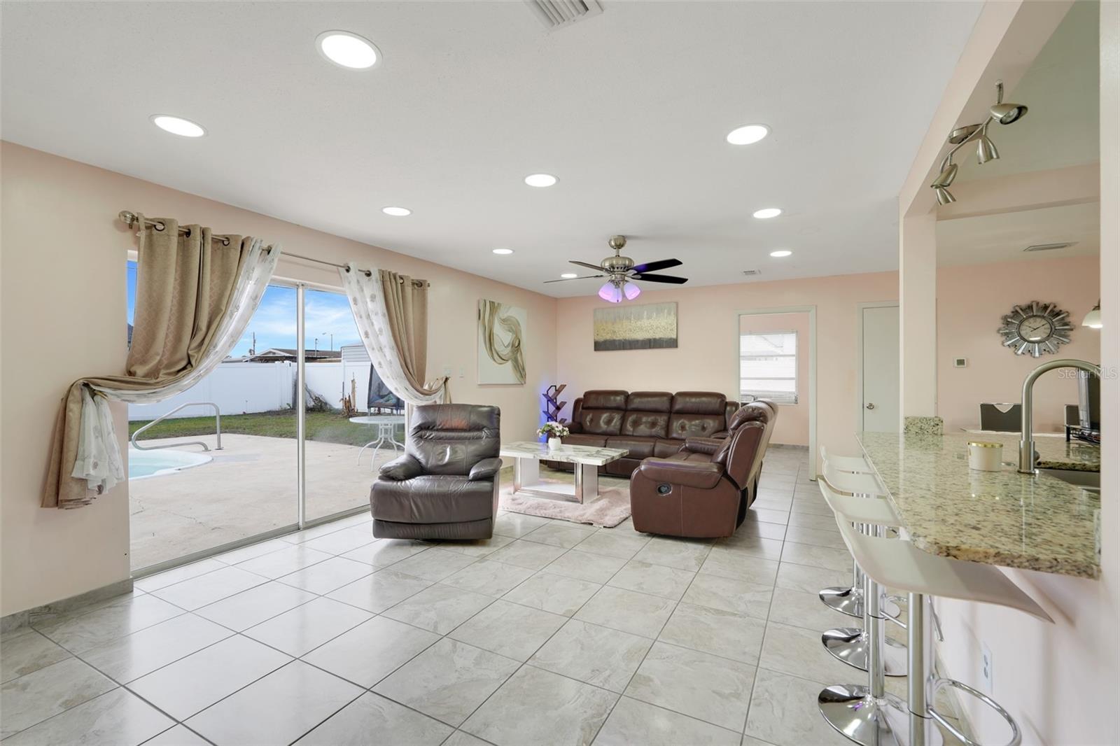 ORLANDO CENTRAL PARK 03 - Residential