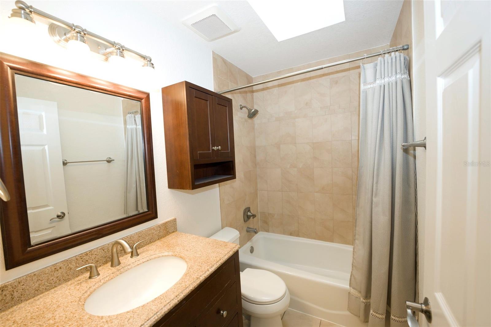 SOUTH VENICE - Residential Lease