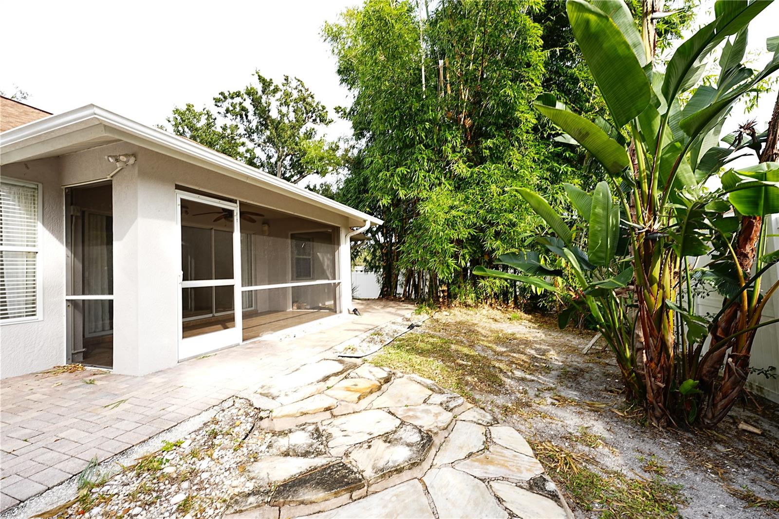 SOUTH VENICE - Residential Lease