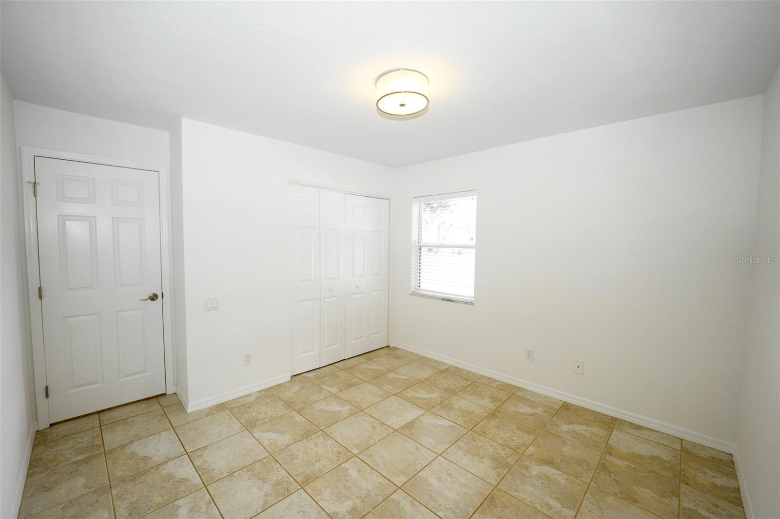 SOUTH VENICE - Residential Lease