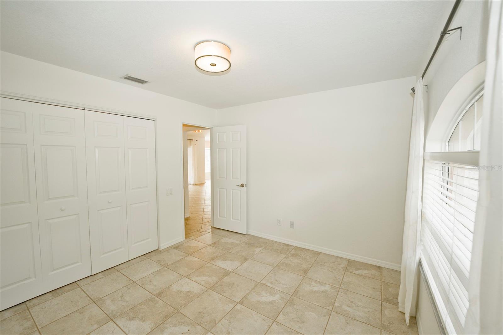 SOUTH VENICE - Residential Lease