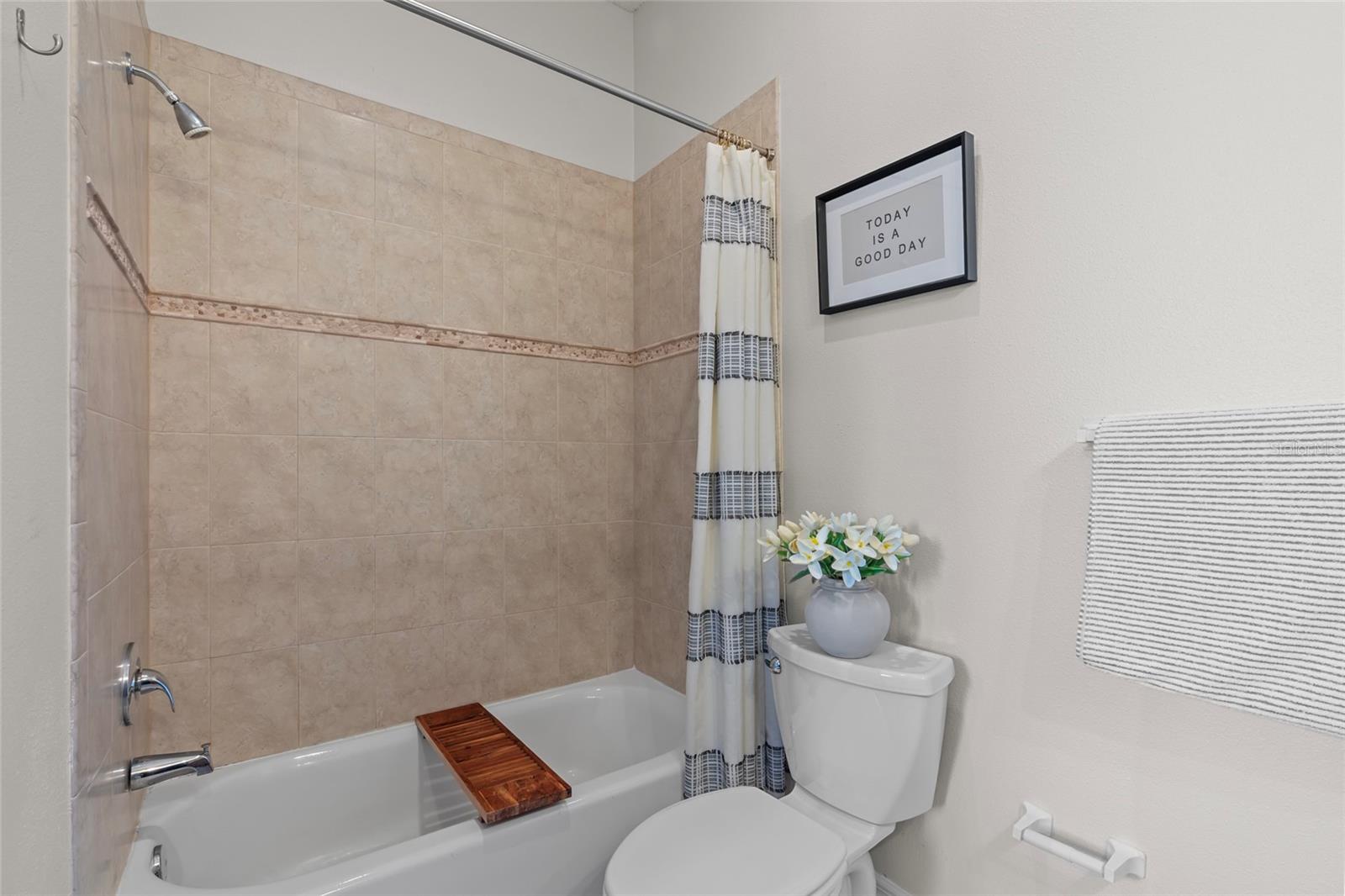 VILLA VENEZIA TWNHMS - Residential