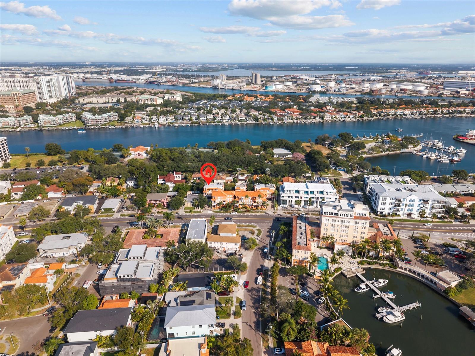 VILLA VENEZIA TWNHMS - Residential