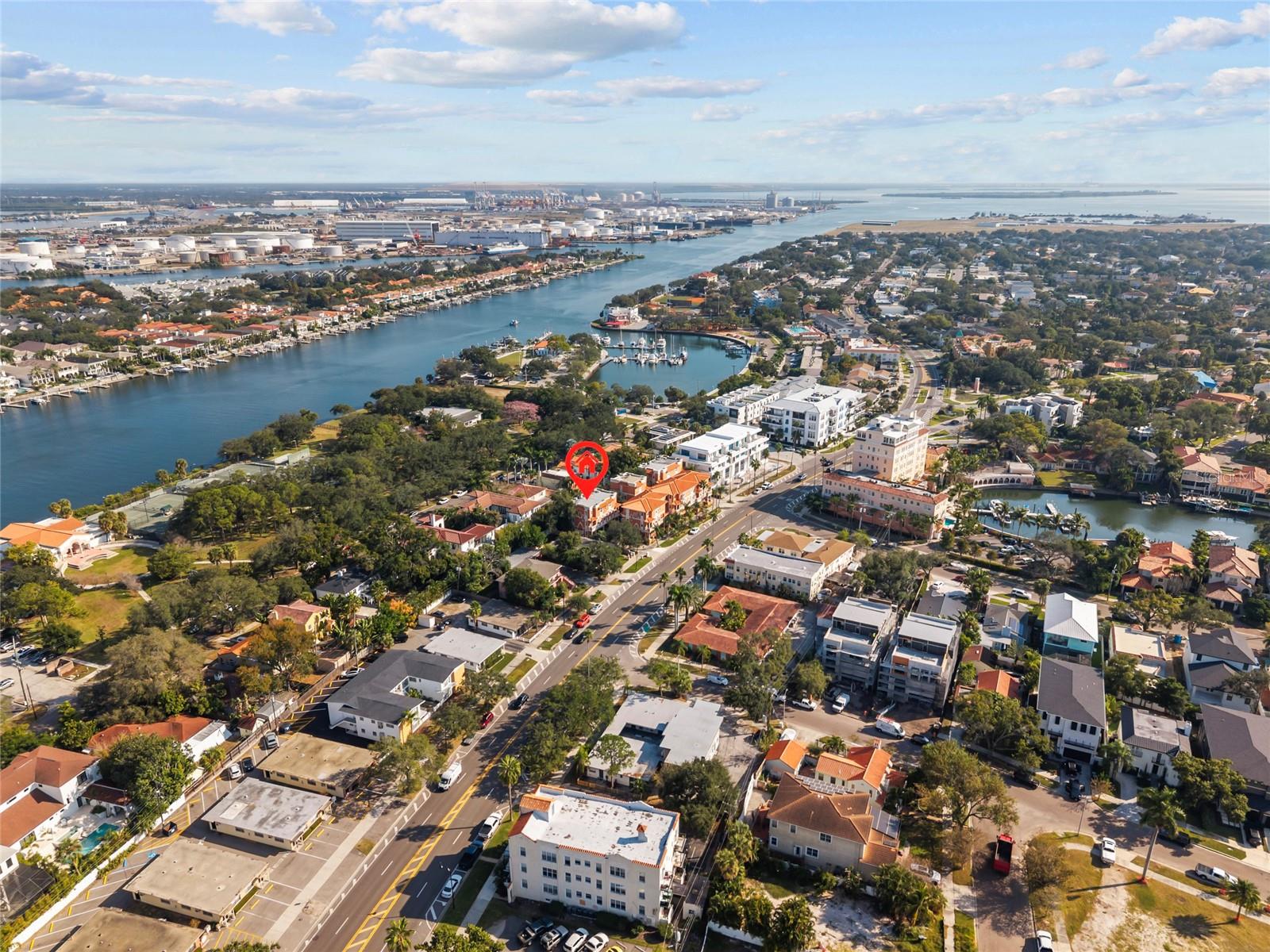 VILLA VENEZIA TWNHMS - Residential