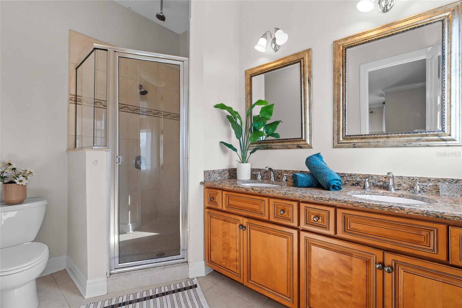 VILLA VENEZIA TWNHMS - Residential