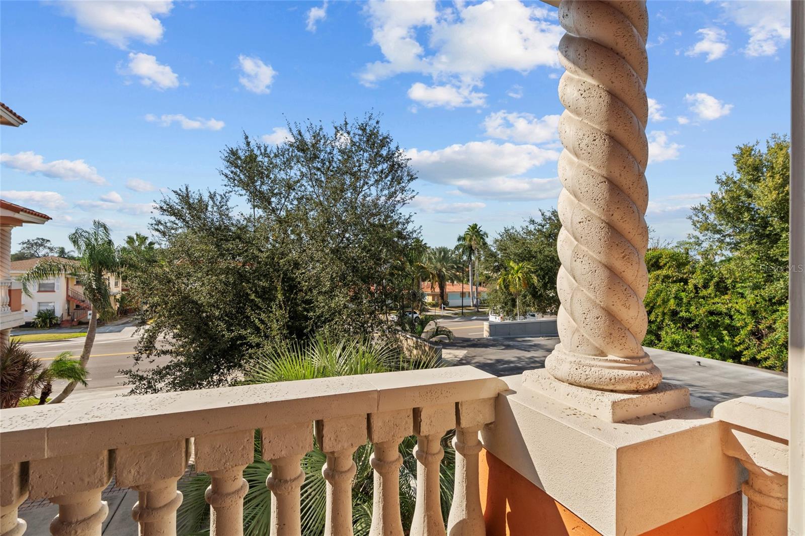 VILLA VENEZIA TWNHMS - Residential