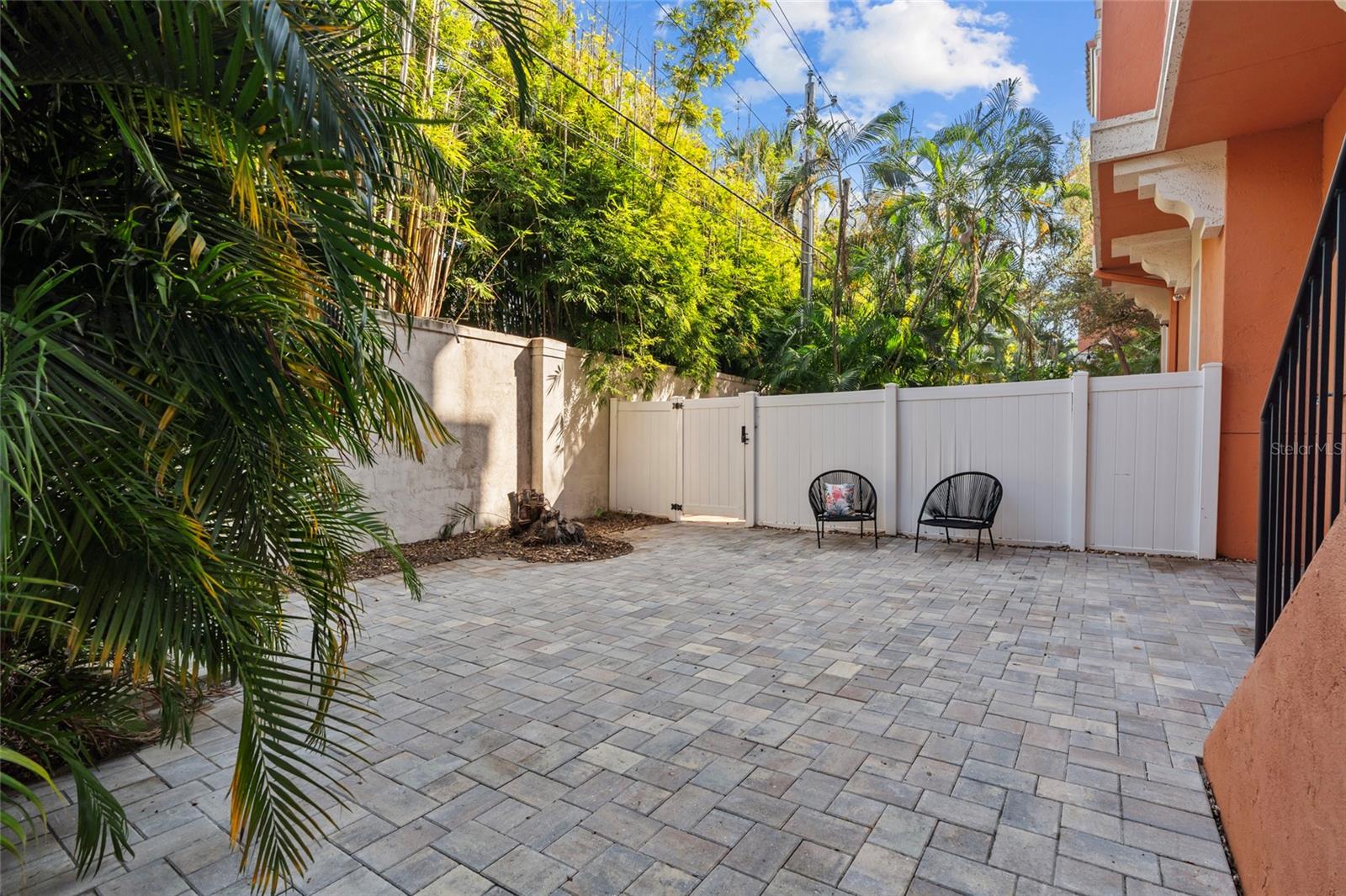 VILLA VENEZIA TWNHMS - Residential