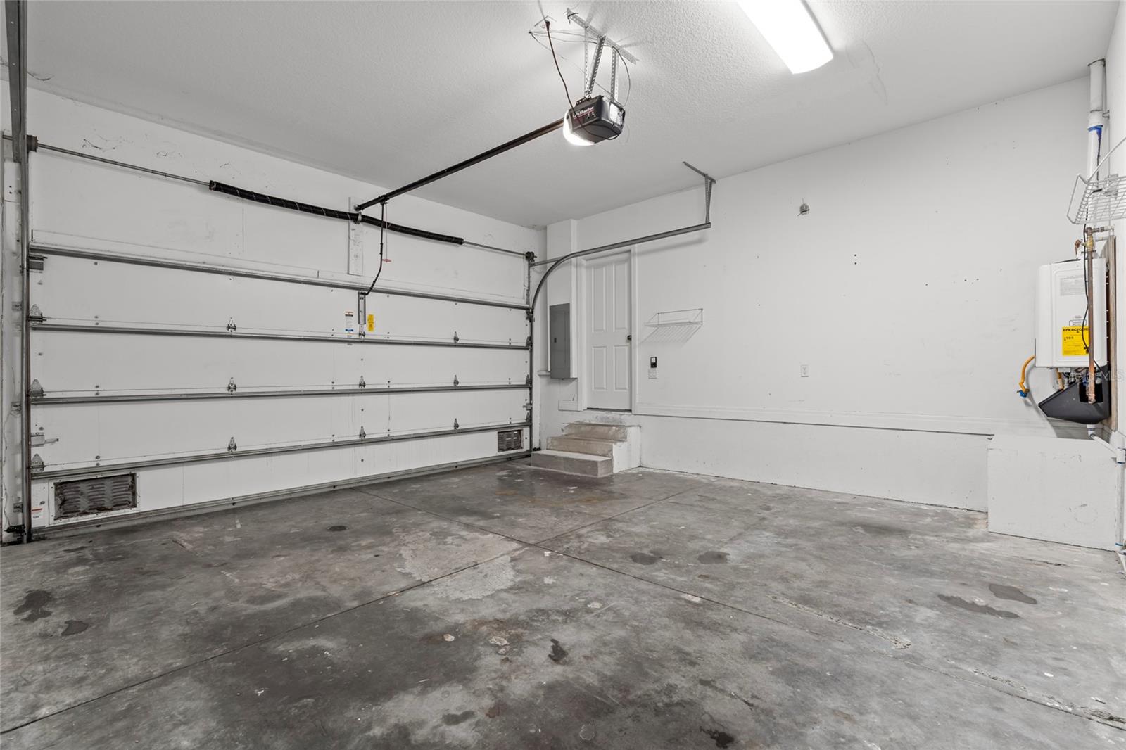 VILLA VENEZIA TWNHMS - Residential