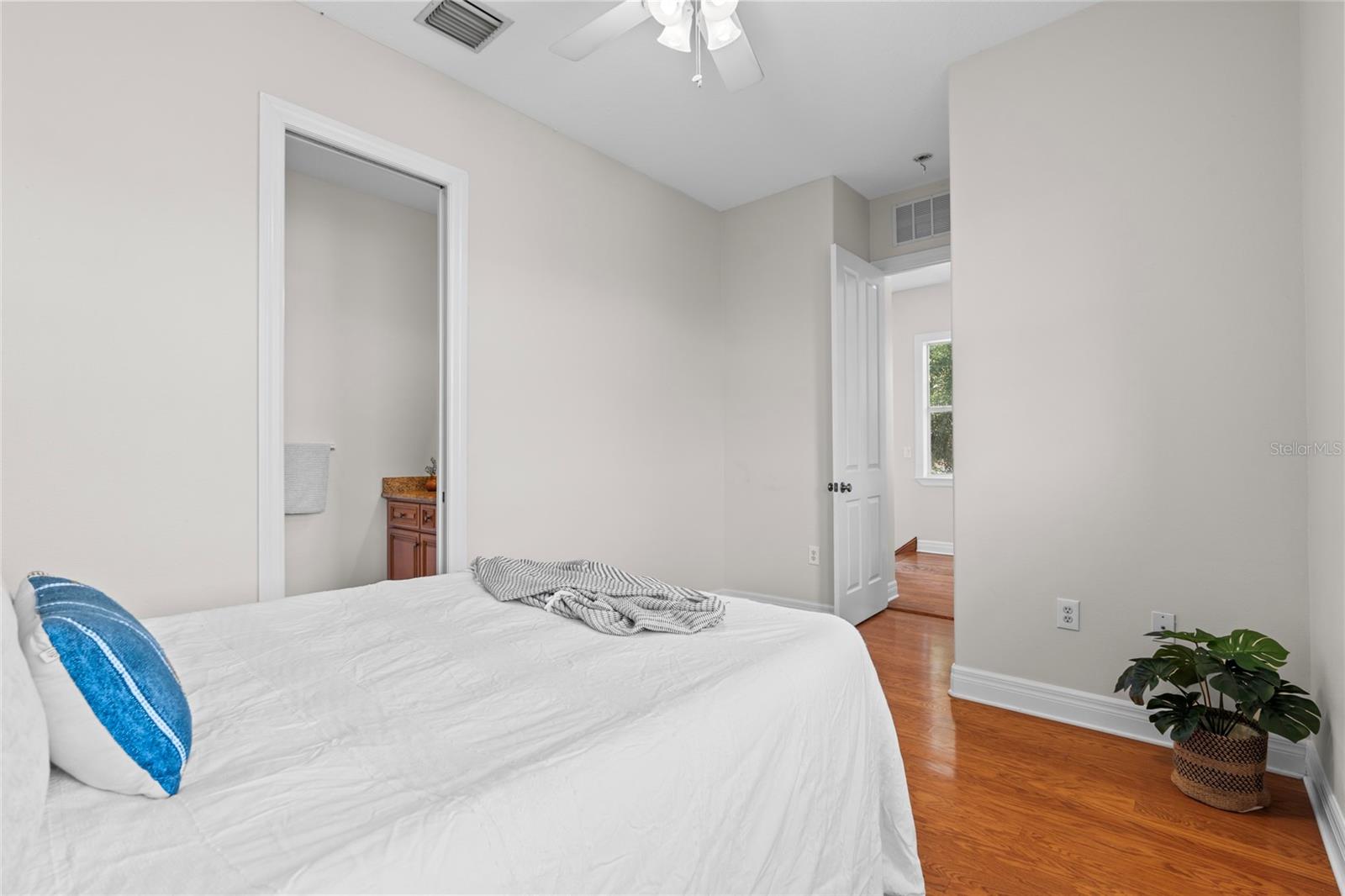 VILLA VENEZIA TWNHMS - Residential