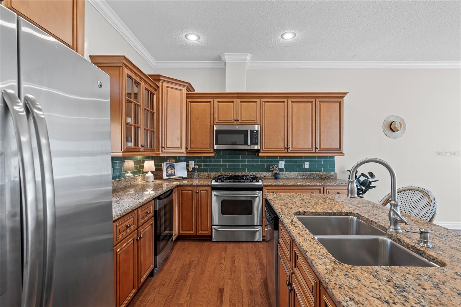 VILLA VENEZIA TWNHMS - Residential