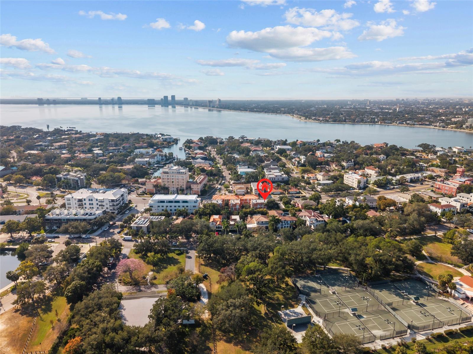 VILLA VENEZIA TWNHMS - Residential