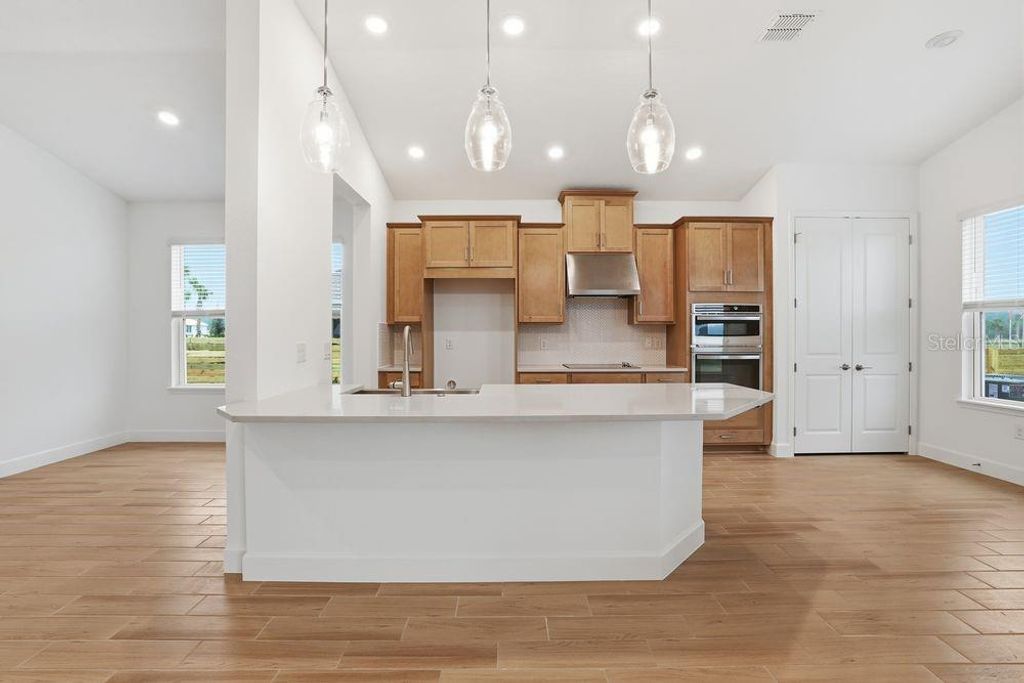 Photo of 3710 Pine Peak Loop, Plant City, FL 33565 (MLS # TB8443351)