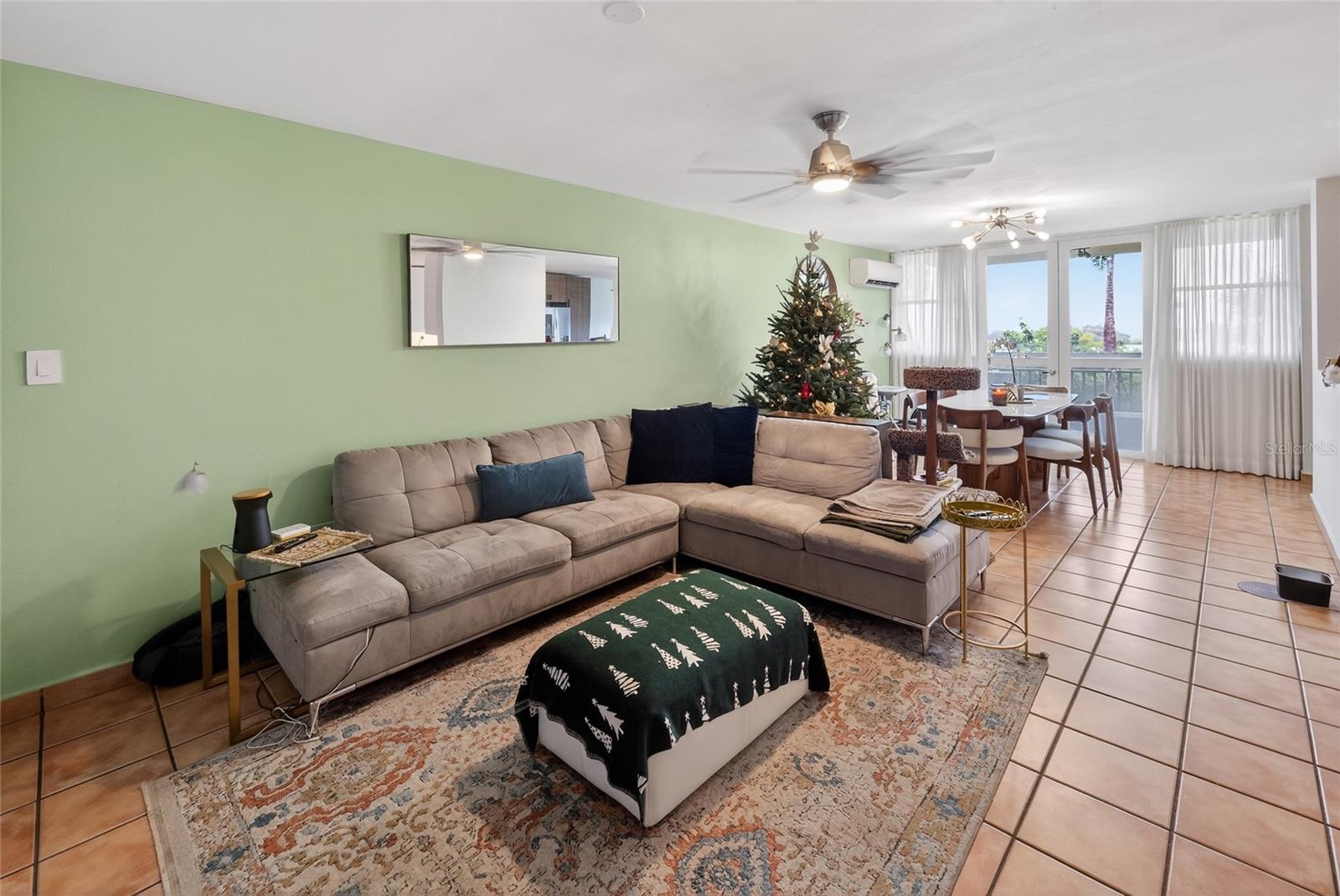 COND. LA VILLA GARDENS - Residential