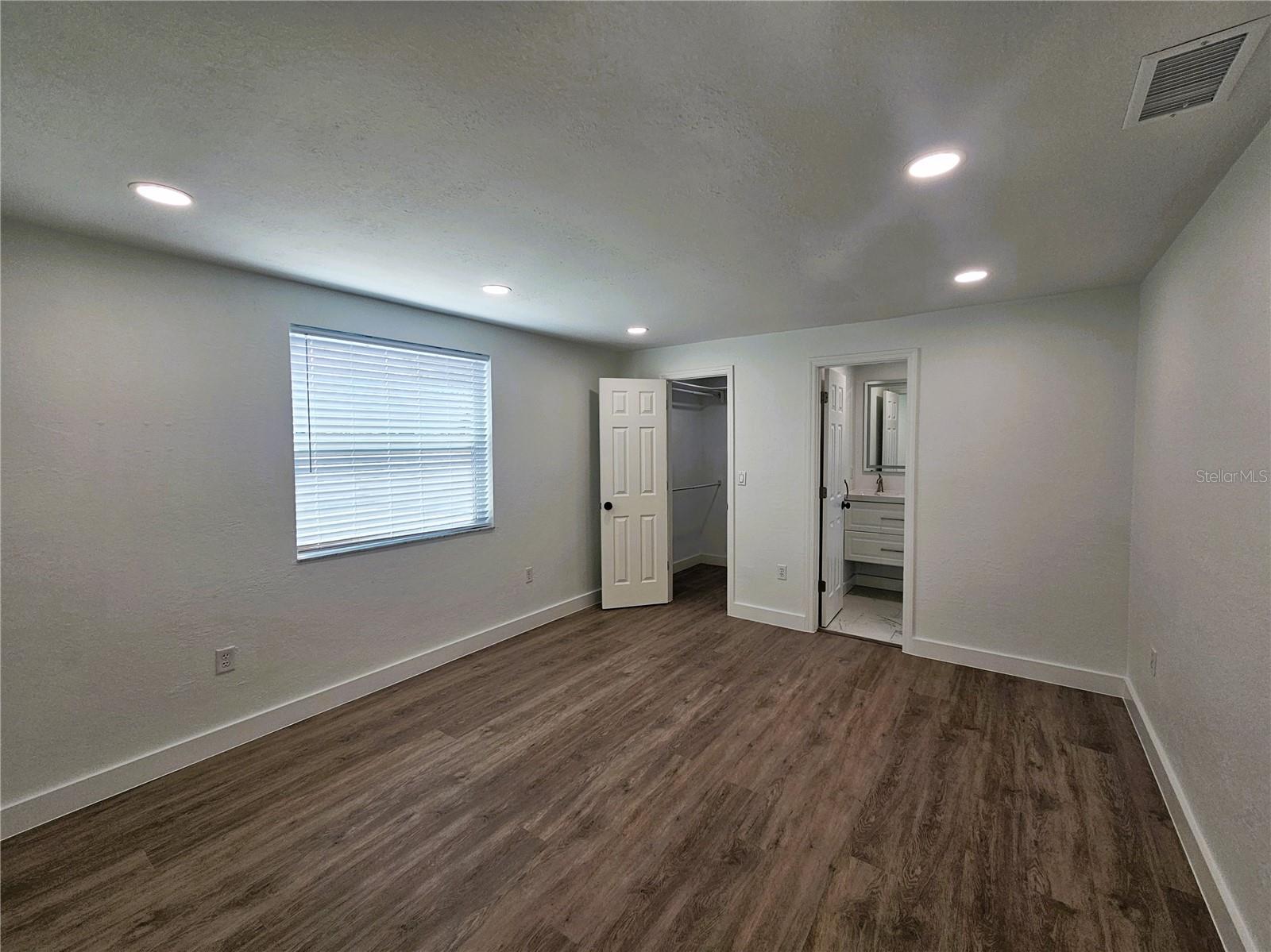 SHADOW RIDGE - Residential Lease