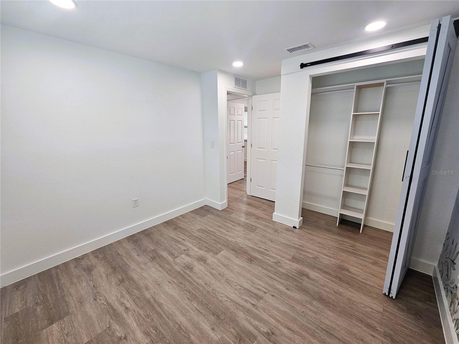 SHADOW RIDGE - Residential Lease