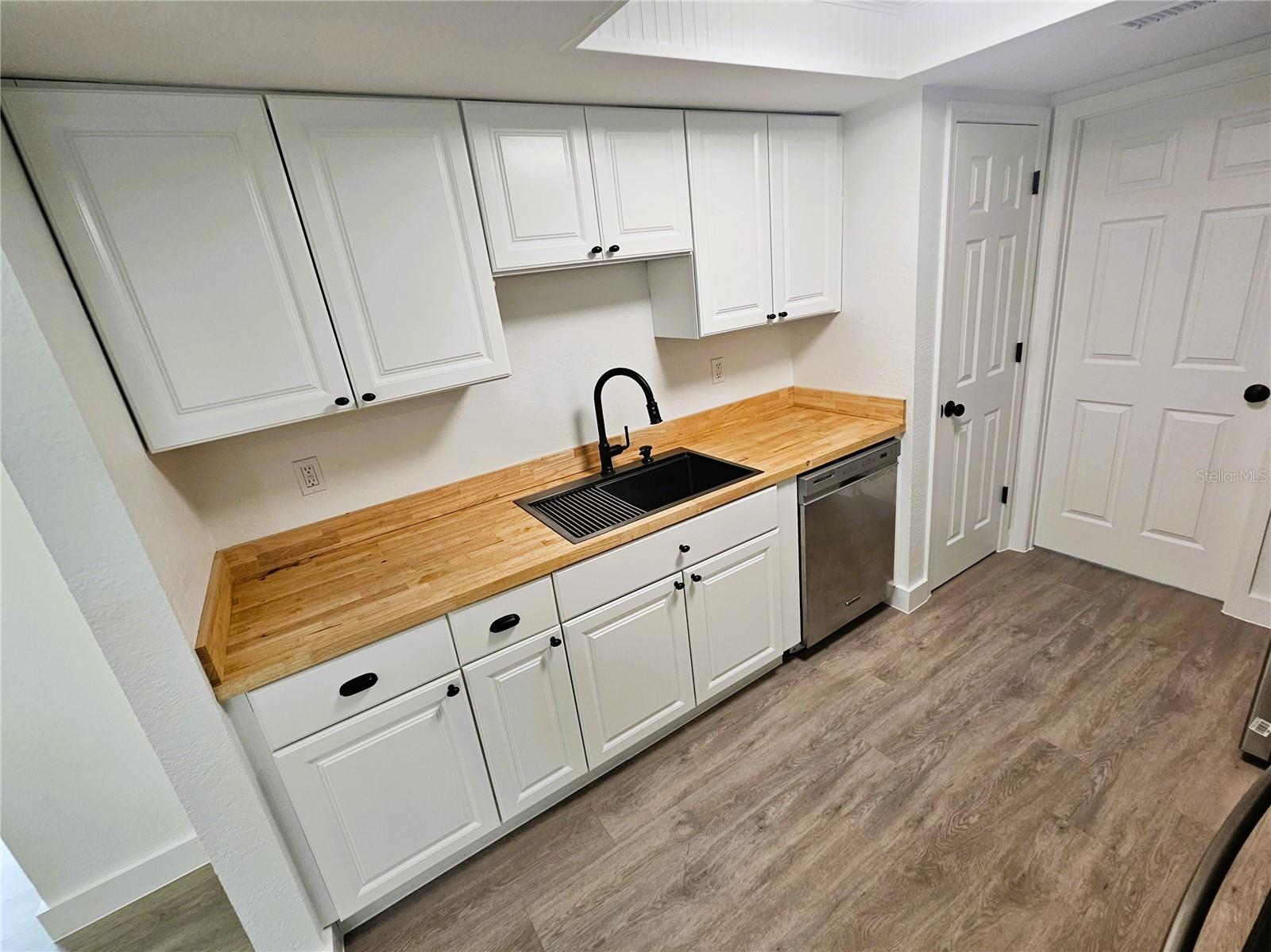 SHADOW RIDGE - Residential Lease