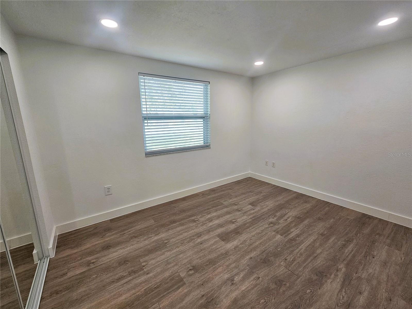 SHADOW RIDGE - Residential Lease