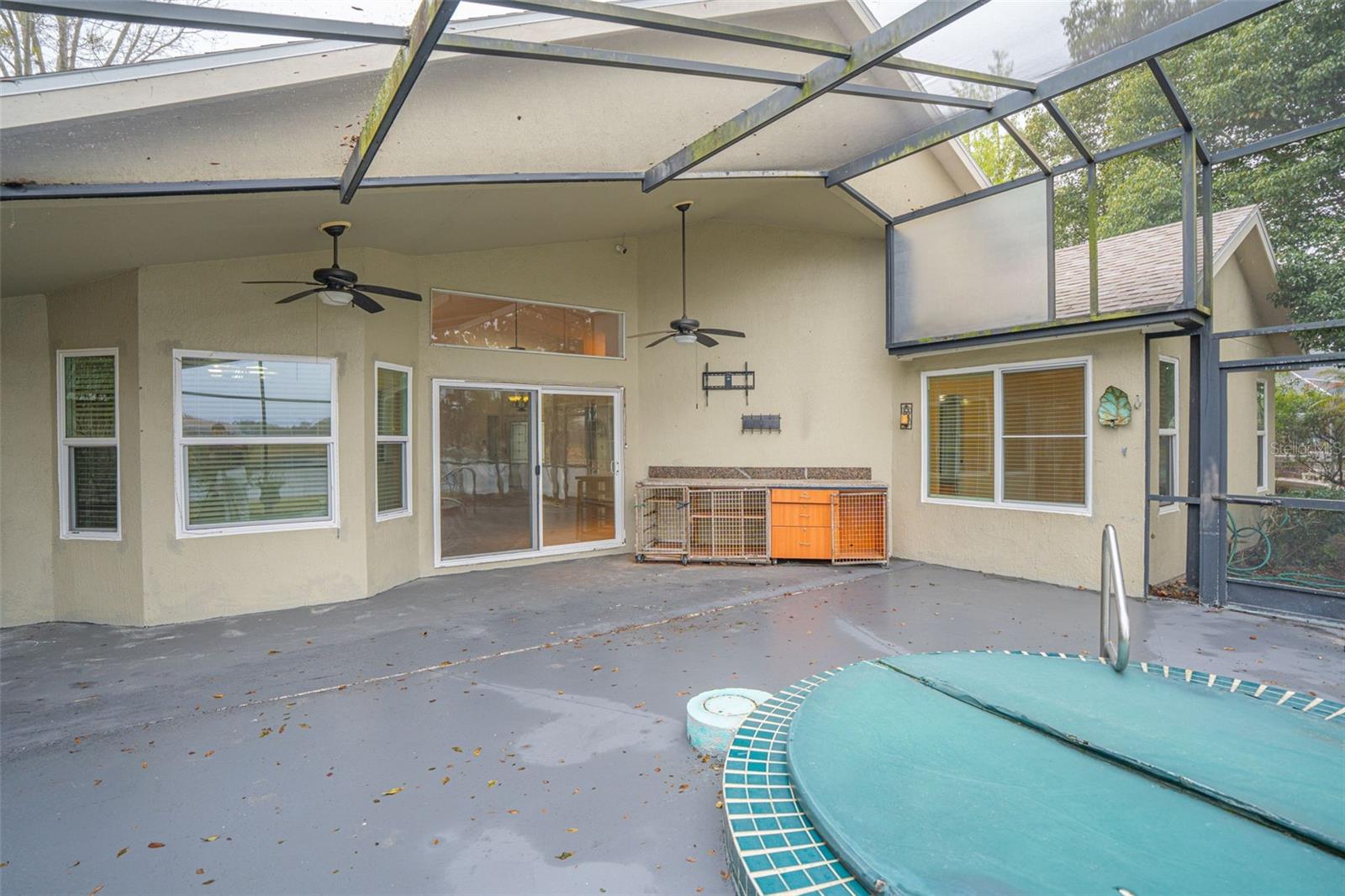 CARRINGTON PARK - Residential