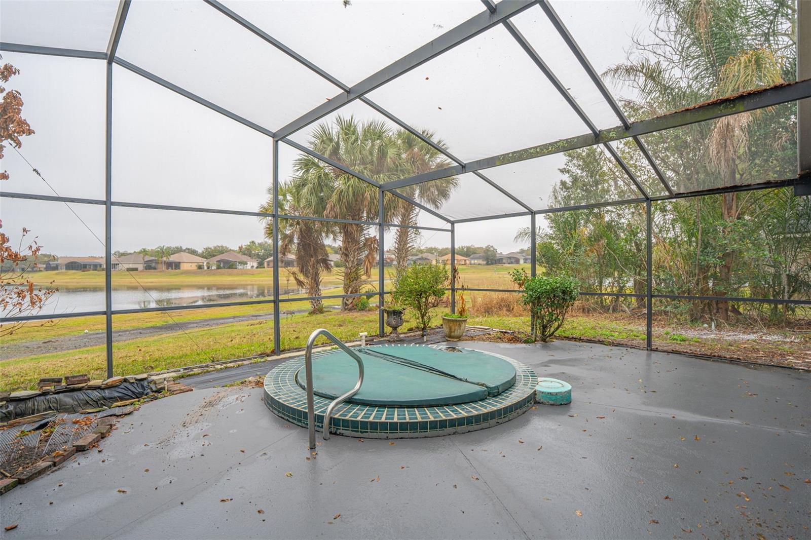 CARRINGTON PARK - Residential