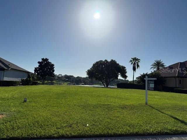 906 JOHNS POINT DRIVE