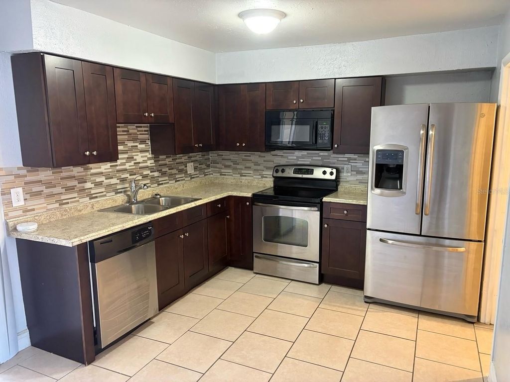 Photo of 3978 Crayrich Circle #GE, Orlando, FL 32839 (MLS # O6379125)