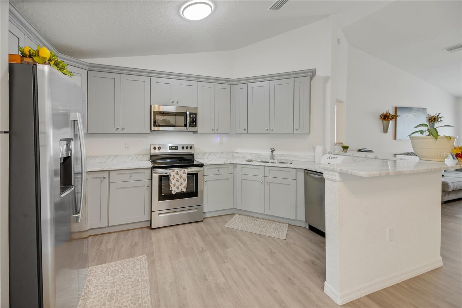 BELLEVIEW HEIGHTS ESTATE - Residential