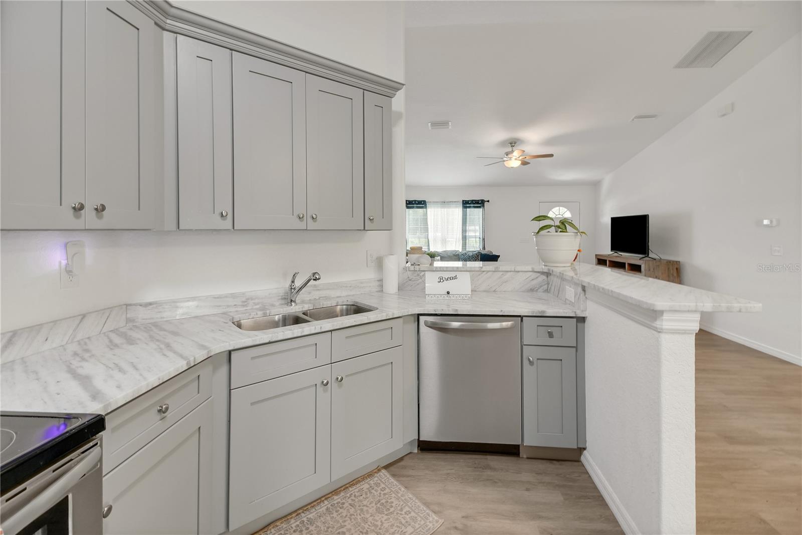 BELLEVIEW HEIGHTS ESTATE - Residential