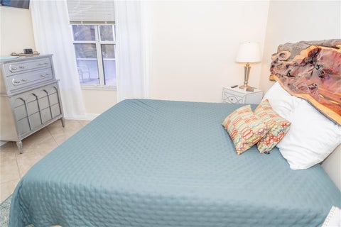Tiny photo for 714 Bayhill Court, Lady Lake, FL 32159 (MLS # G5113616)