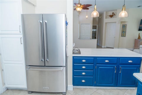 Tiny photo for 714 Bayhill Court, Lady Lake, FL 32159 (MLS # G5113616)