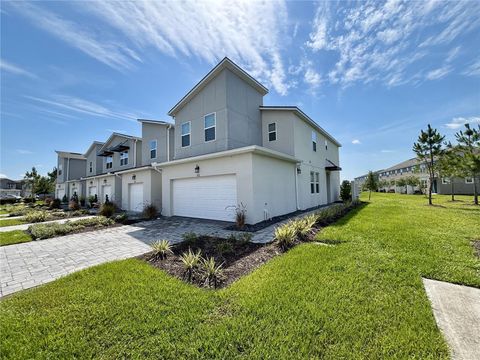 Photo of 921 Spring Palms Loop, Orlando, FL 32828 (MLS # S5136106)