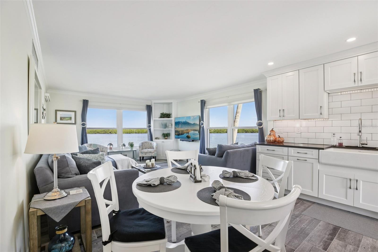 LONGBOAT HARBOUR - Residential