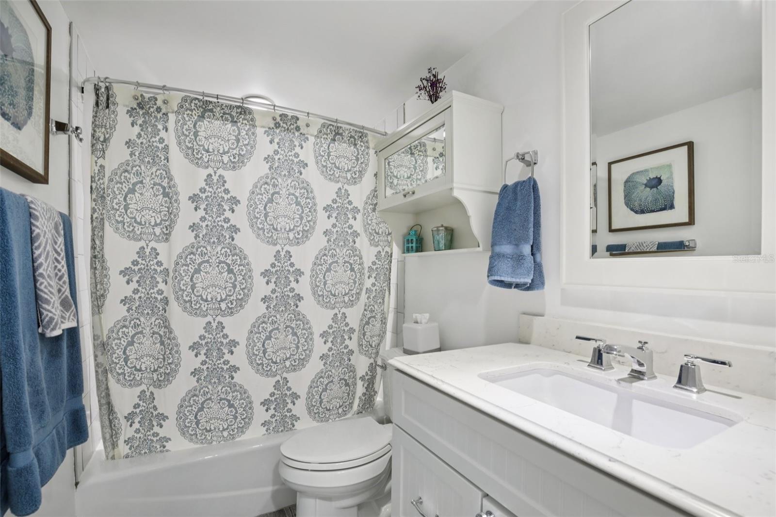 LONGBOAT HARBOUR - Residential