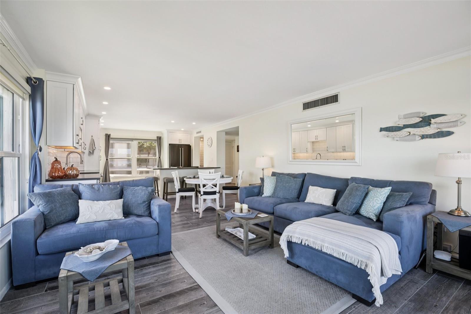 4440 EXETER DRIVE 206