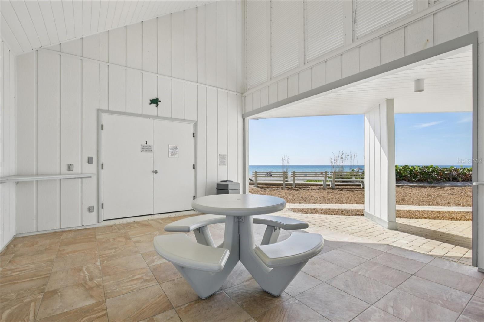 LONGBOAT HARBOUR - Residential