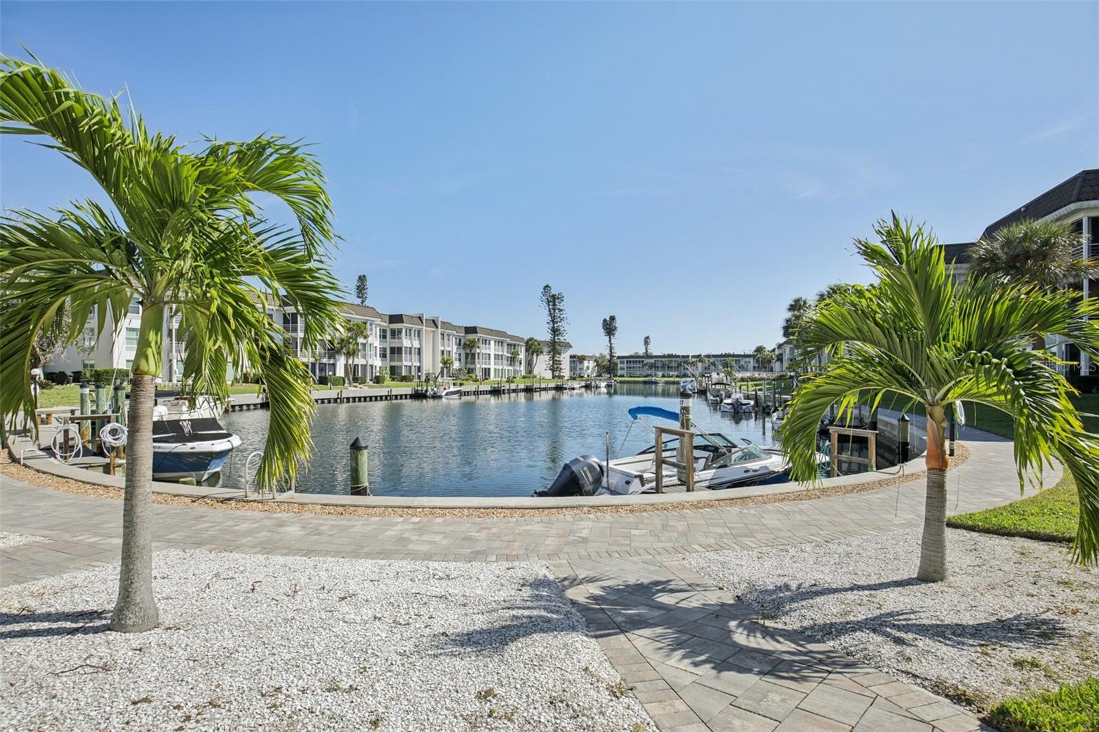 LONGBOAT HARBOUR - Residential