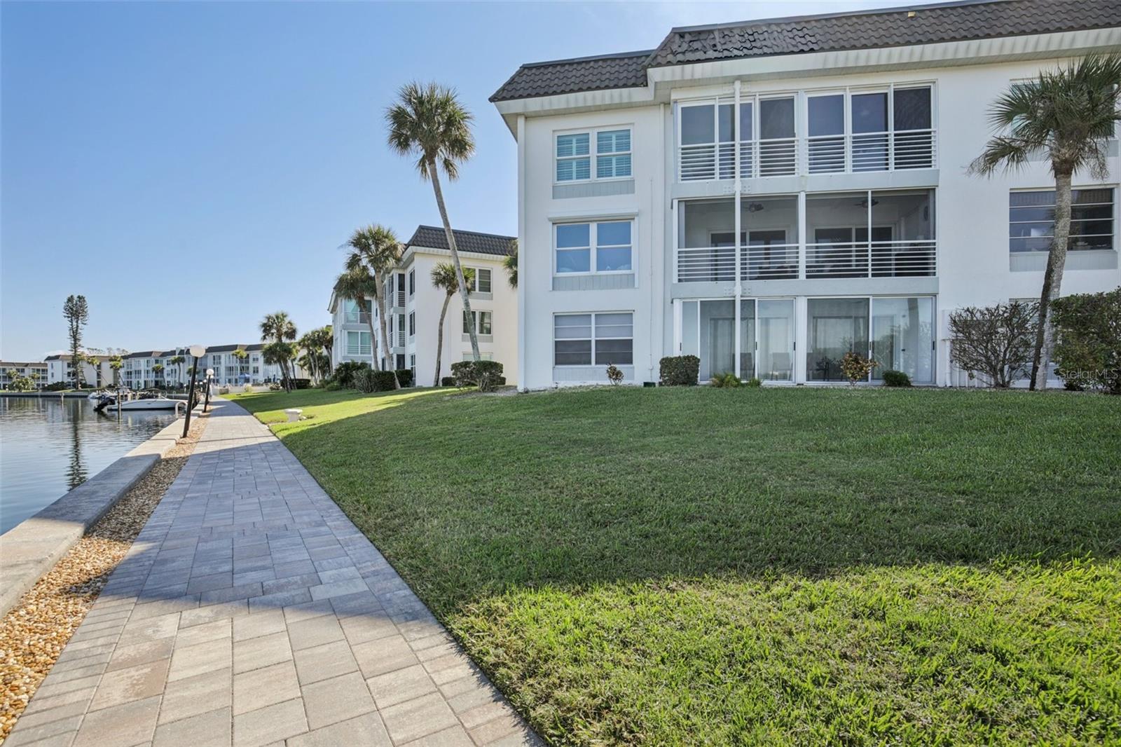 LONGBOAT HARBOUR - Residential